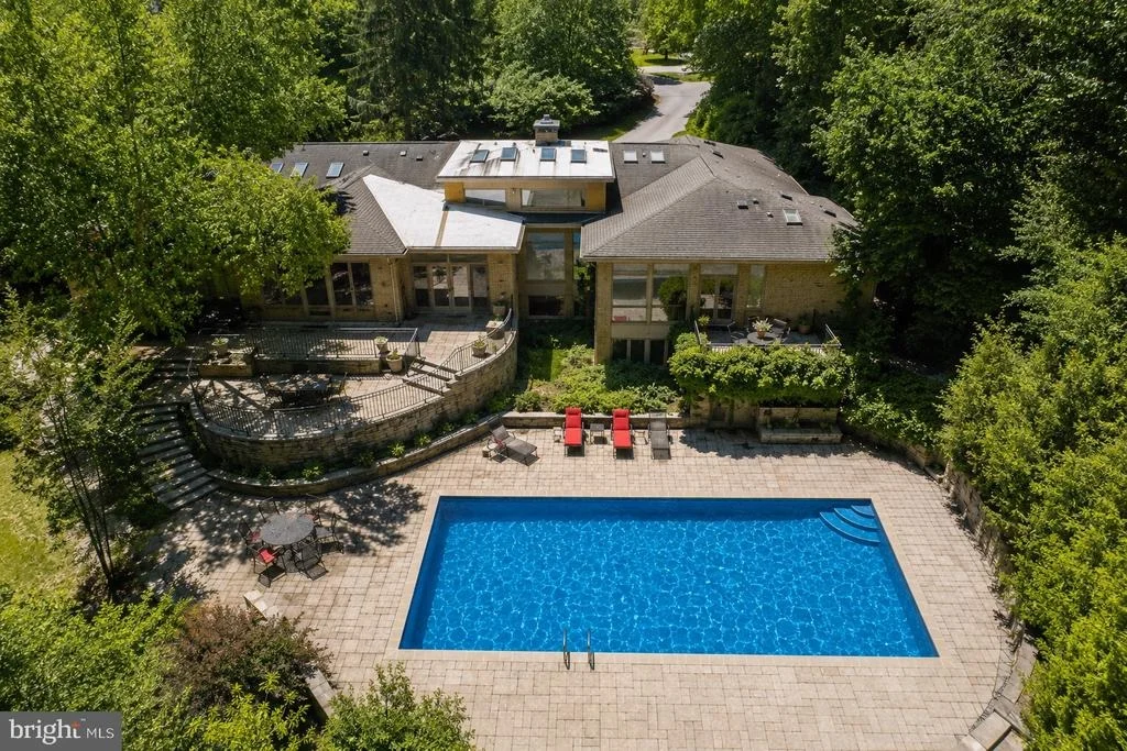 Photo of 10801 BALANTRE LANE