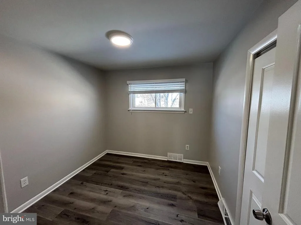 Photo of 102 GINGER AVENUE