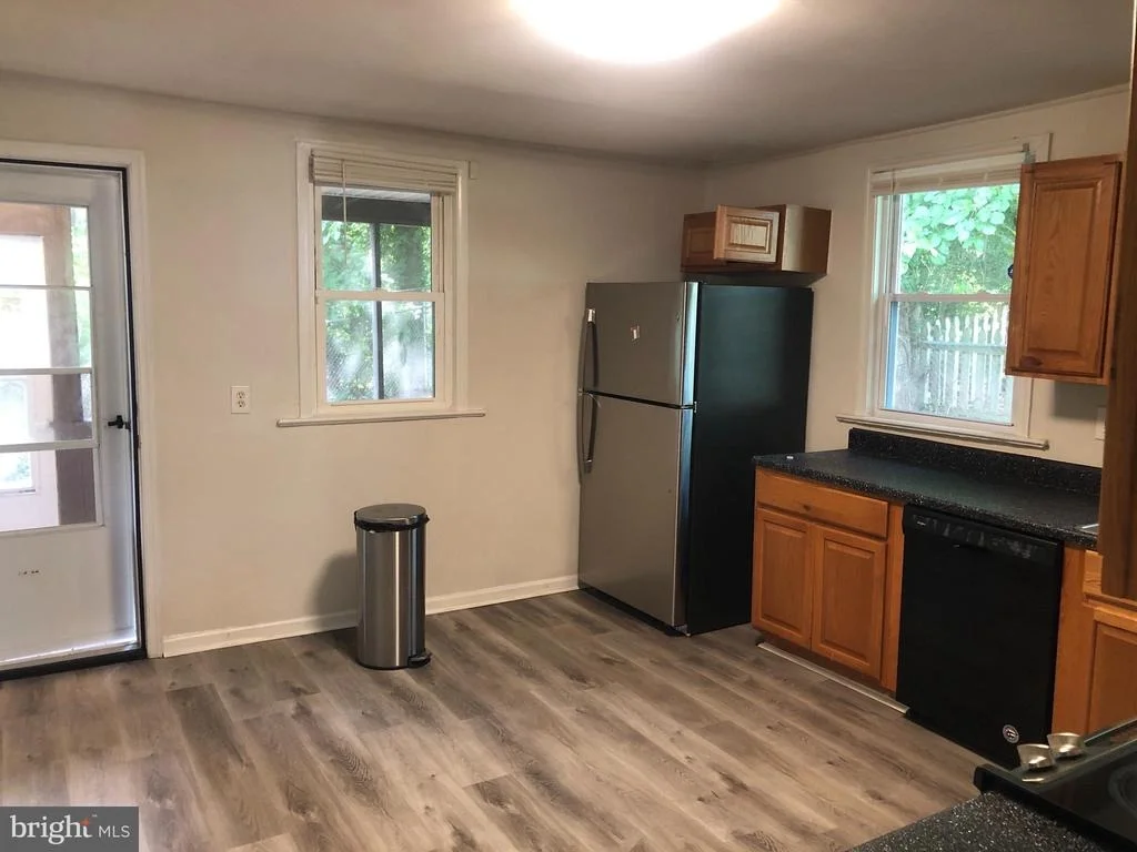 Photo of 516 MENTOR AVENUE