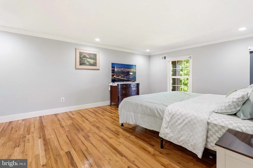 Photo of 8701 LOCHAVEN DRIVE
