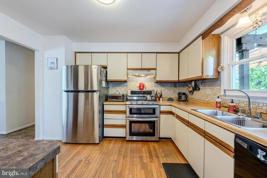 Photo of 8914 CHERRY TREE LANE