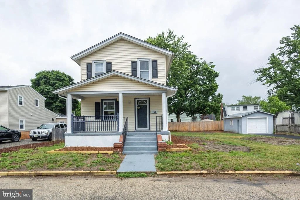 Photo of 213 BRYANT AVENUE