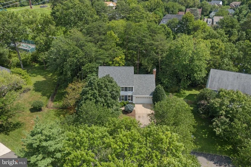 Photo of 15251 EAGLE TAVERN WAY
