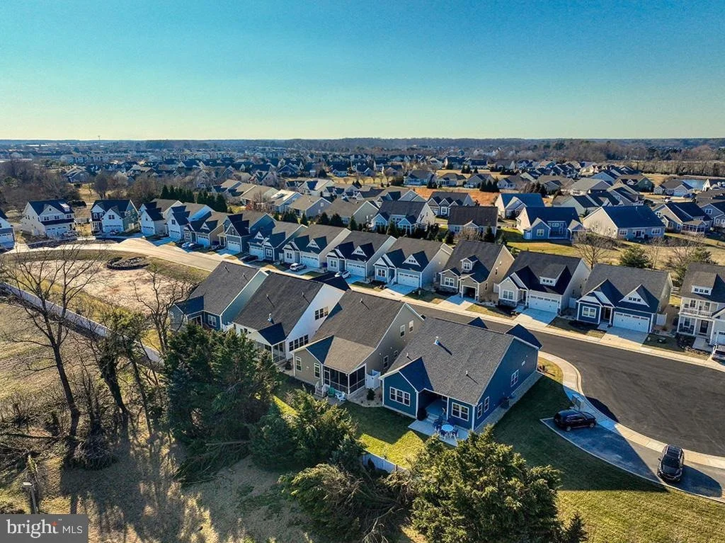 Photo of 33768 CATCHING COVE COURT