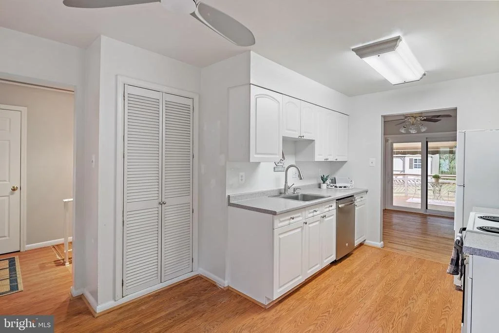 Photo of 970 HIGHPOINT DRIVE