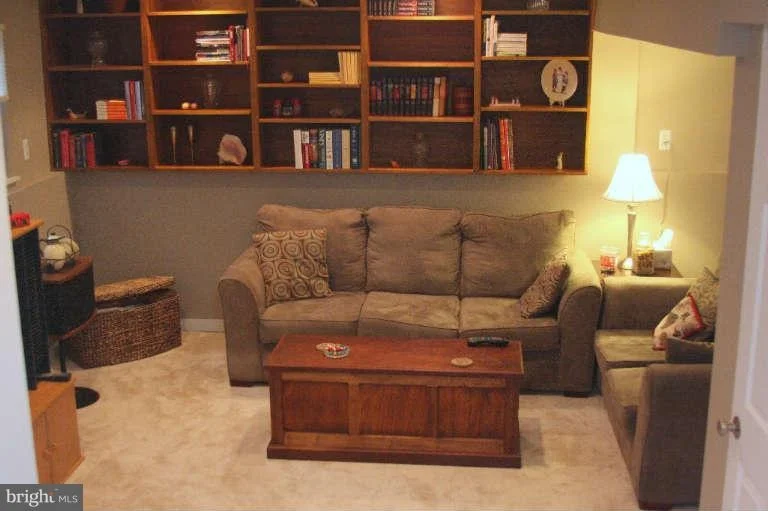 Photo of 9761 TURNBUCKLE DRIVE