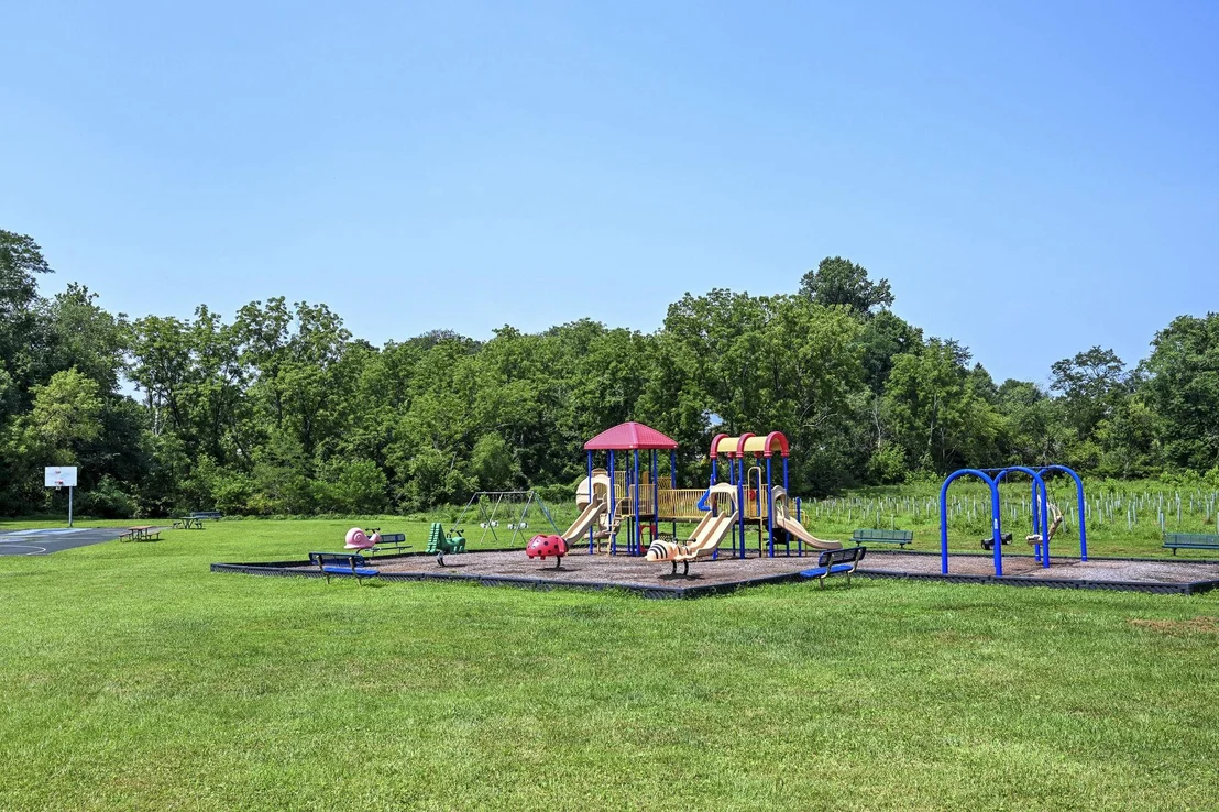 Photo of 559 CABOT DRIVE
