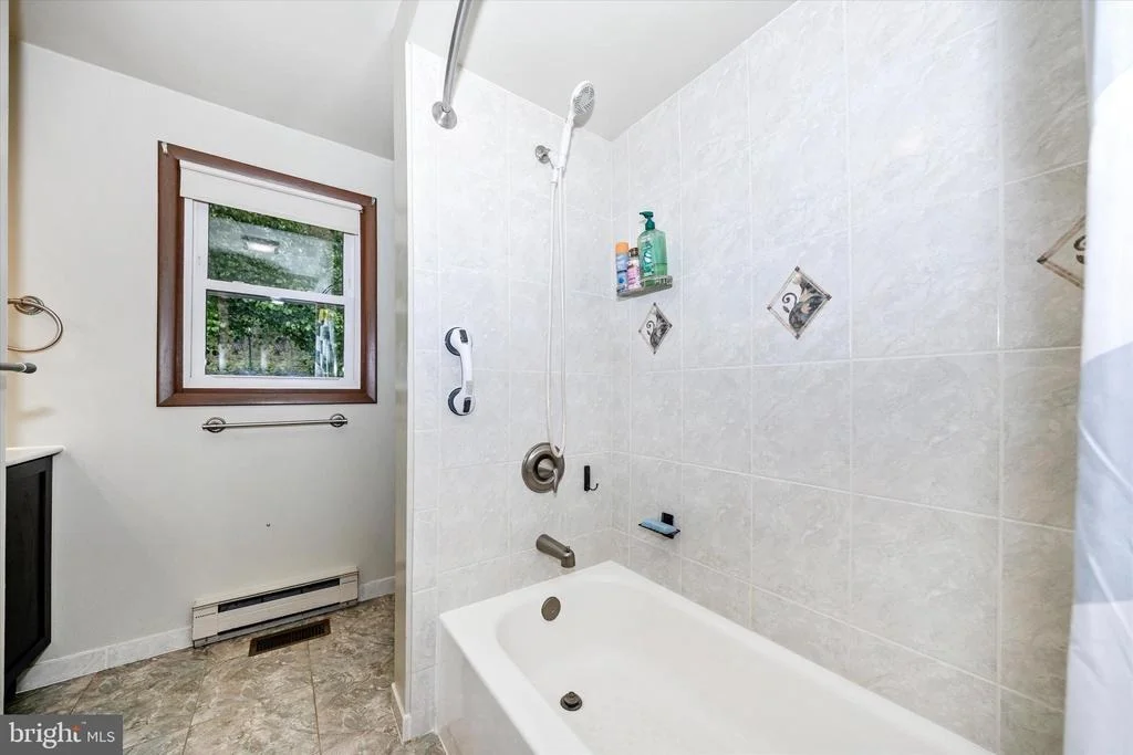 Photo of 360 BERNICE DRIVE