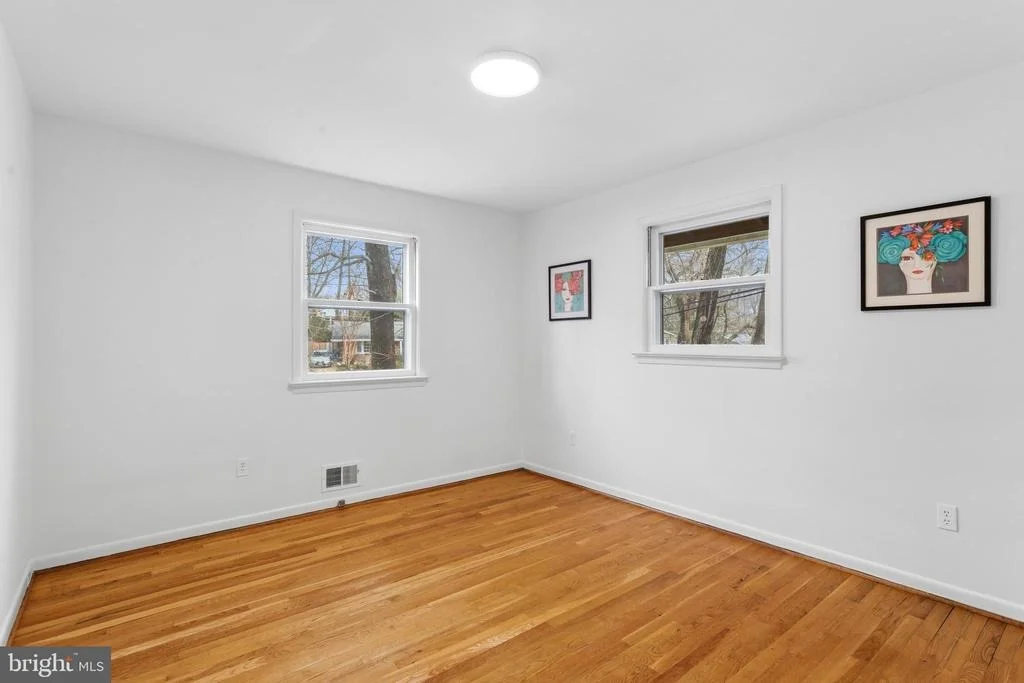 Photo of 11705 DEVILWOOD COURT