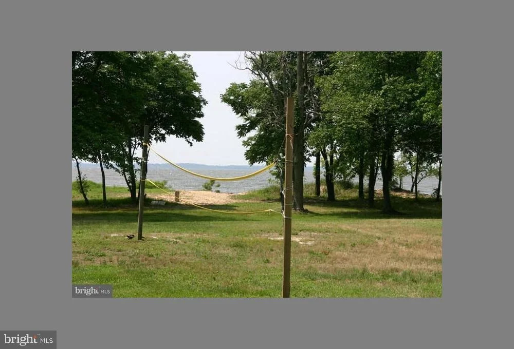Photo of 75 CIRCLE DRIVE