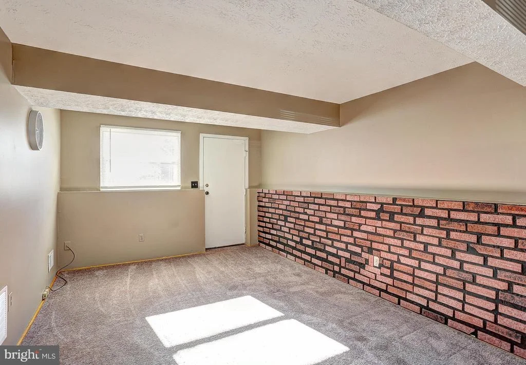 Photo of 6532 WINGFLASH LANE