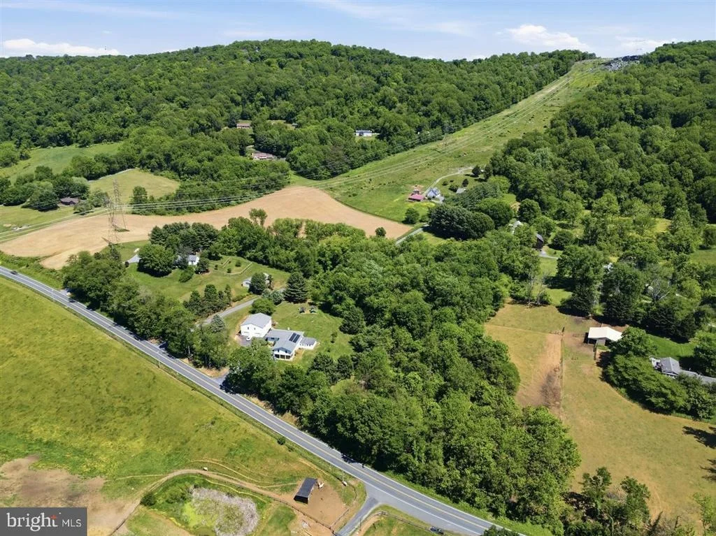 Photo of 2915 FRY ROAD