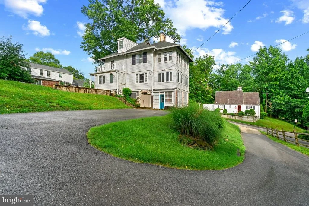 Photo of 1804 FAIRBANK ROAD