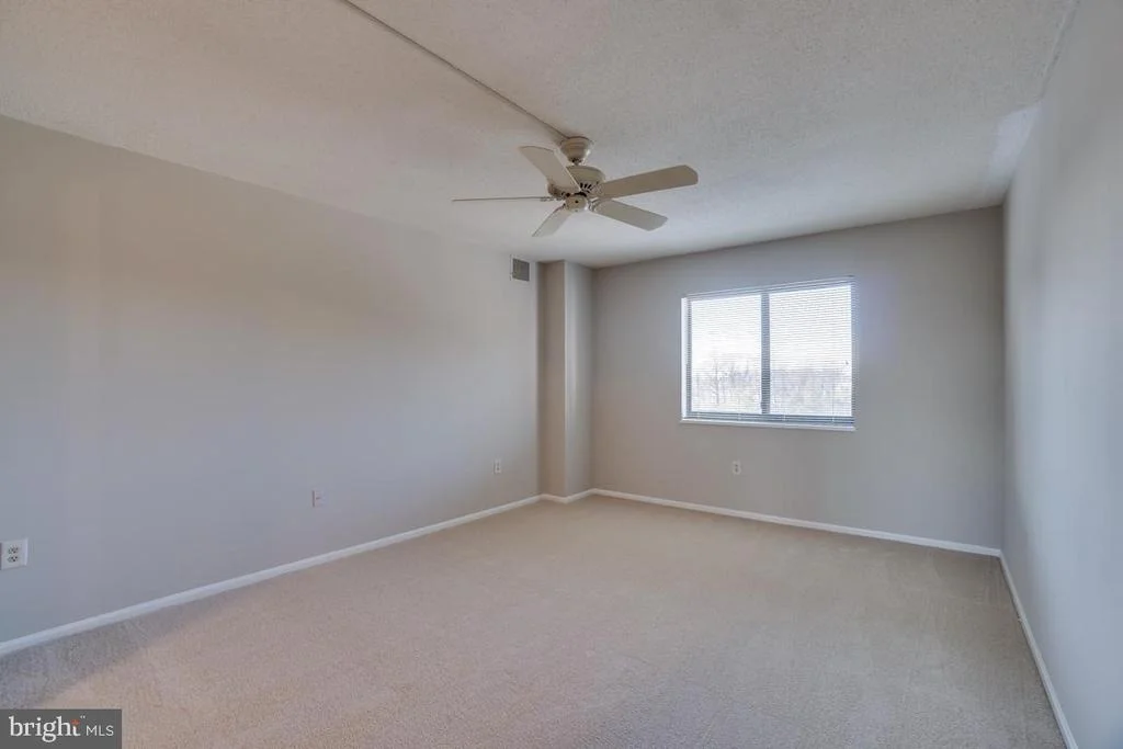 Photo of Unit 4707 at 15100 INTERLACHEN DRIVE