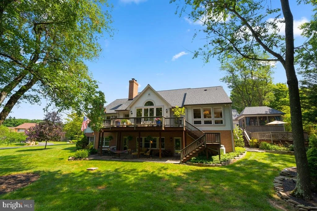 Photo of 17030 BARN RIDGE DRIVE