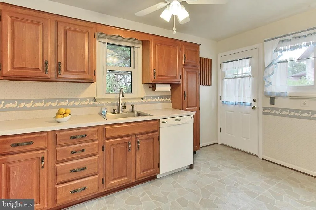 Photo of 5002 REGINA DRIVE