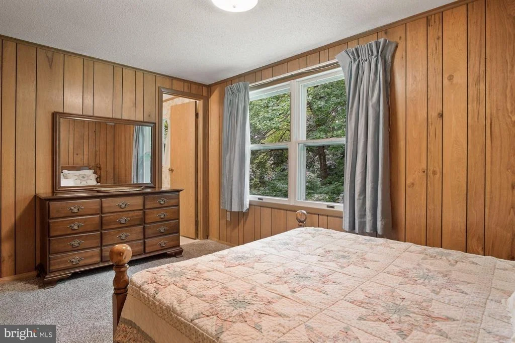 Photo of 1437 HARDING LANE