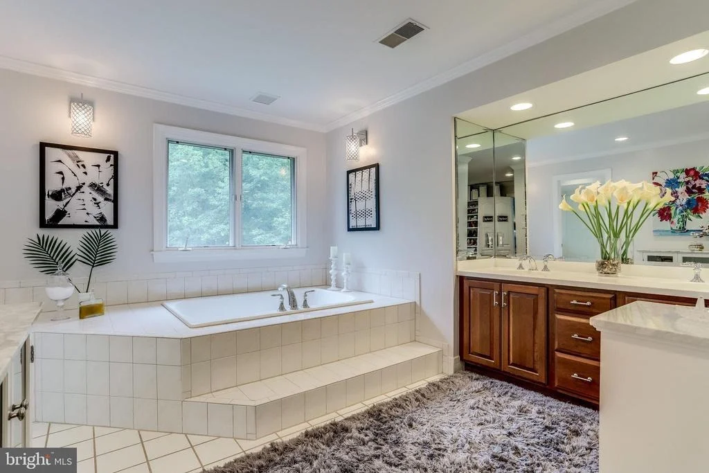 Photo of 12014 CREEKBEND DRIVE