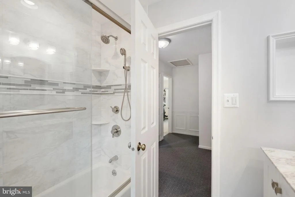 Photo of 9437 REACH ROAD