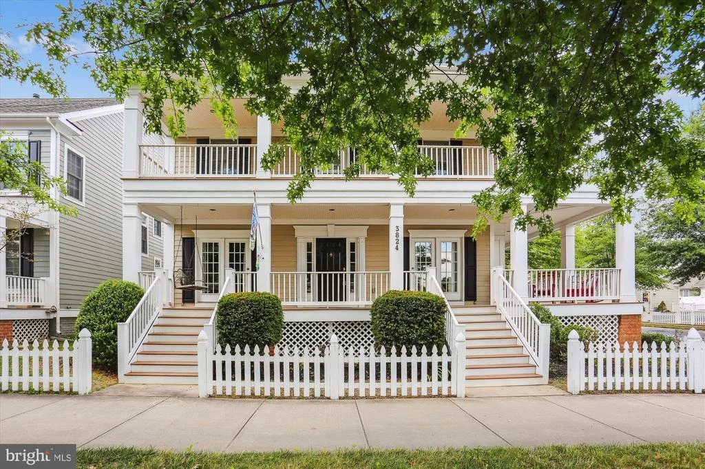 Photo of 3824 CARRIAGE HILL DRIVE