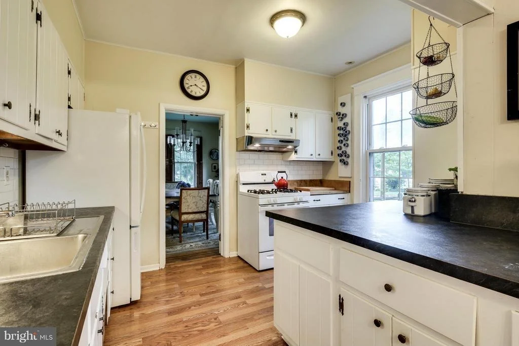 Photo of 122 OAK DRIVE
