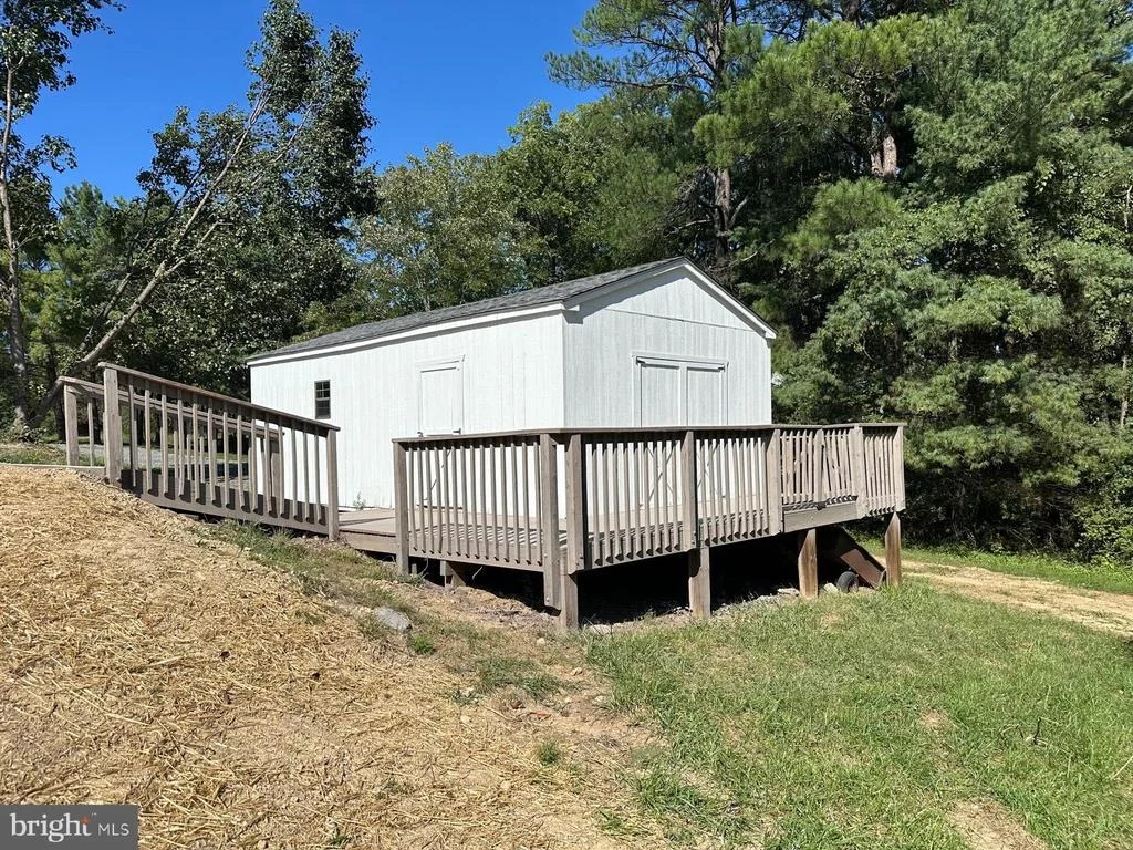 Photo of 2016 RIVERMONT DRIVE