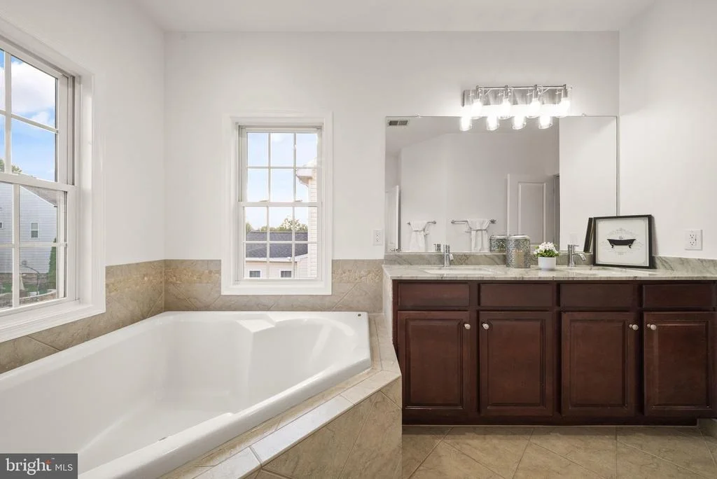 Photo of 23246 MINERVA DRIVE