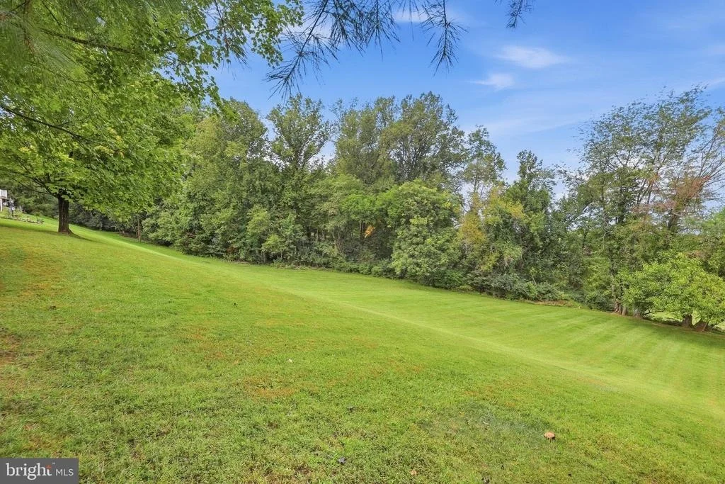 Photo of 376 WINGED FOOT DRIVE