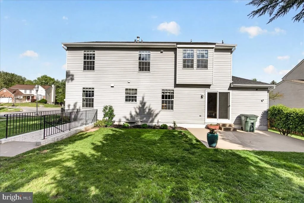 Photo of 701 ANGELWING LANE