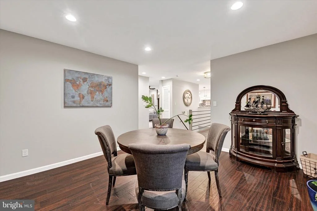 Photo of 4296 WOLF HILL DRIVE