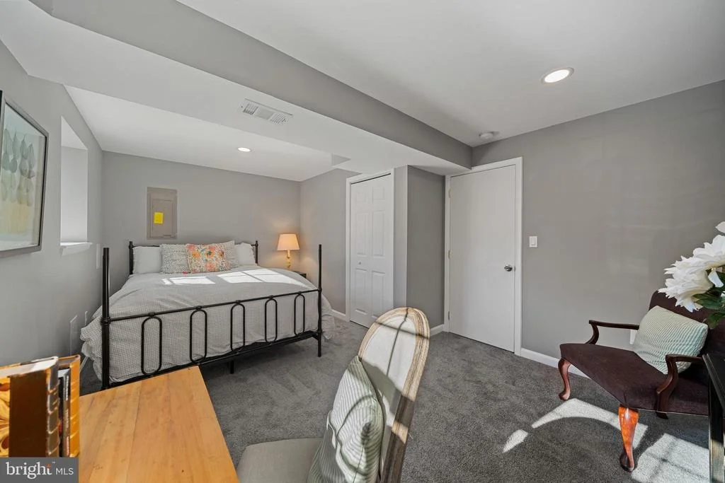 Photo of 16 TURK GARTH
