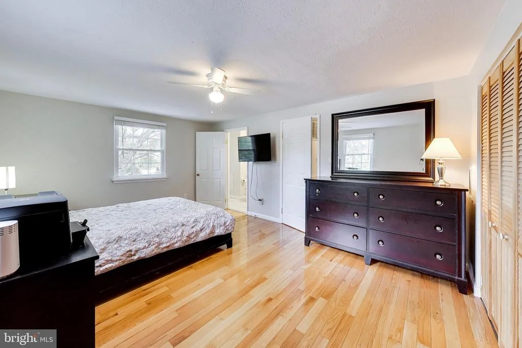 Photo of 9152 BURKE ROAD