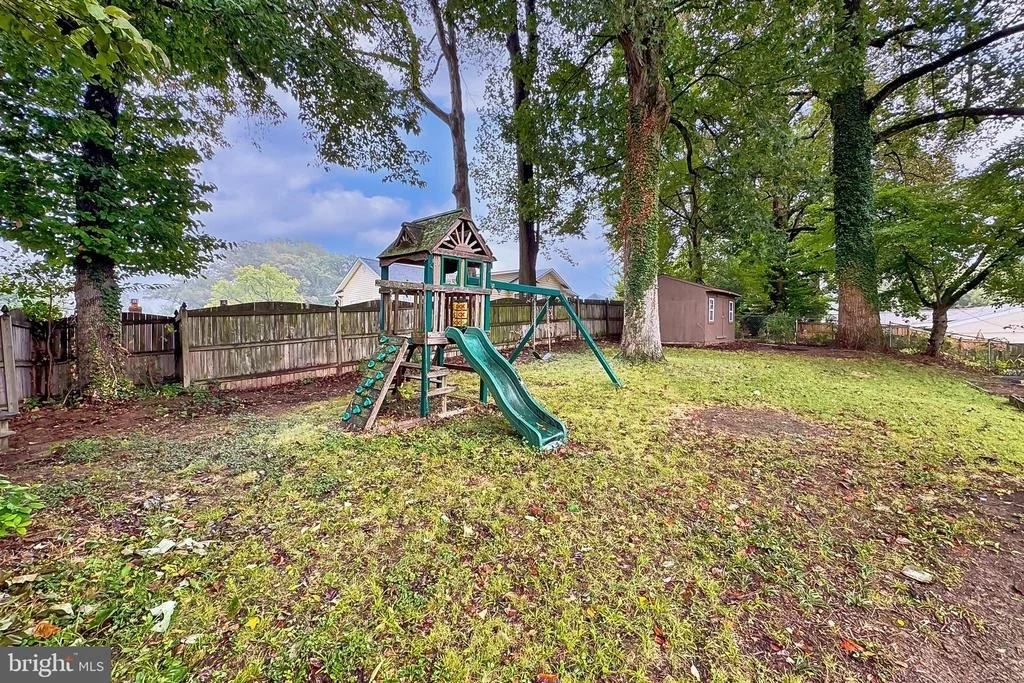 Photo of 5807 ACCOMAC STREET