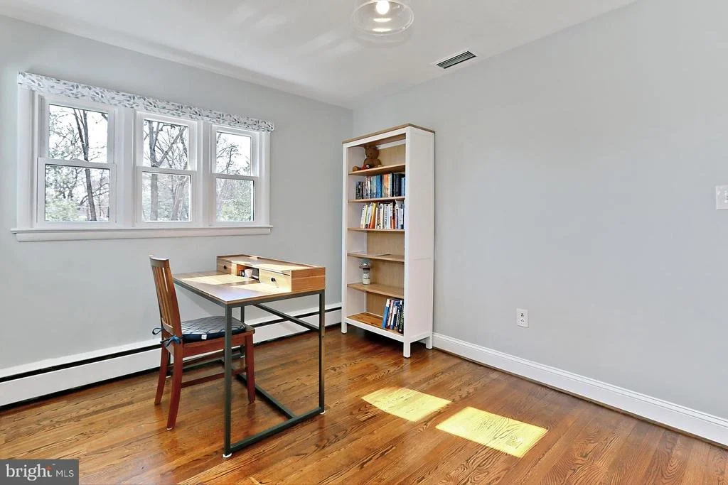 Photo of 4221 SAINT JEROME DRIVE