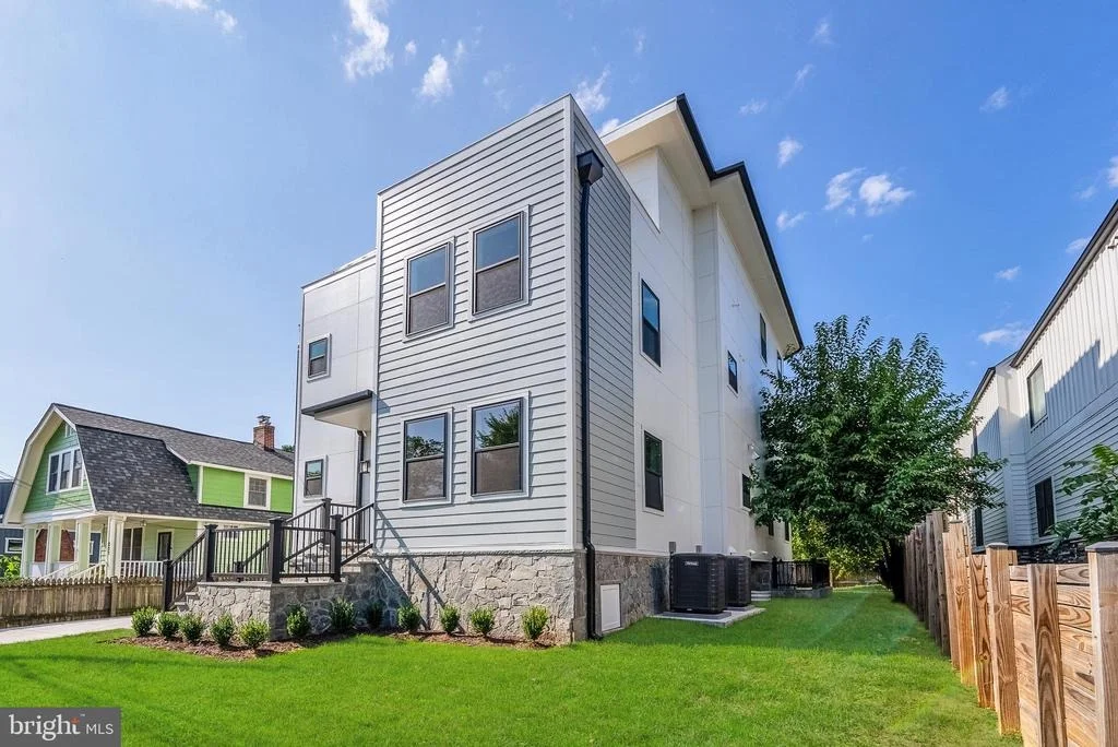 Photo of 258 N BARTON STREET