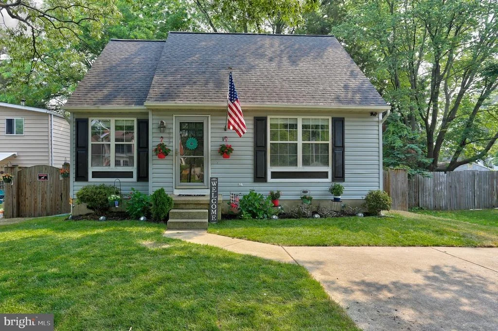 Photo of 7803 W SHORE ROAD