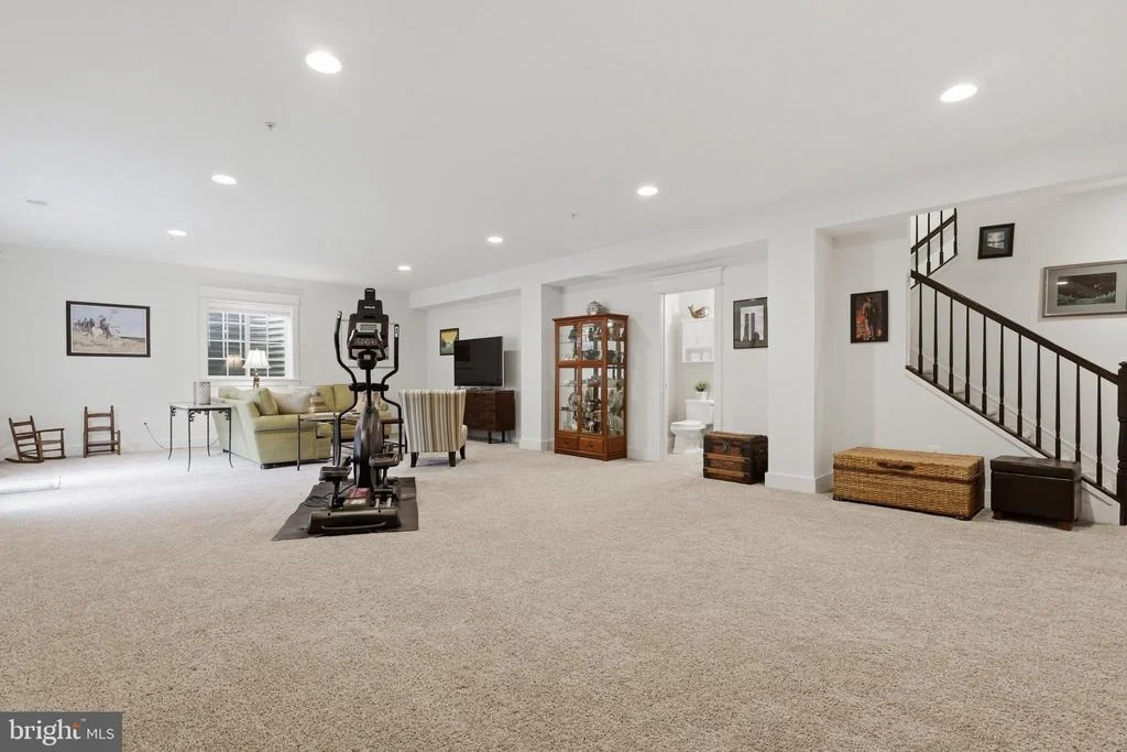 Photo of 1420 PEDIGREE STREET