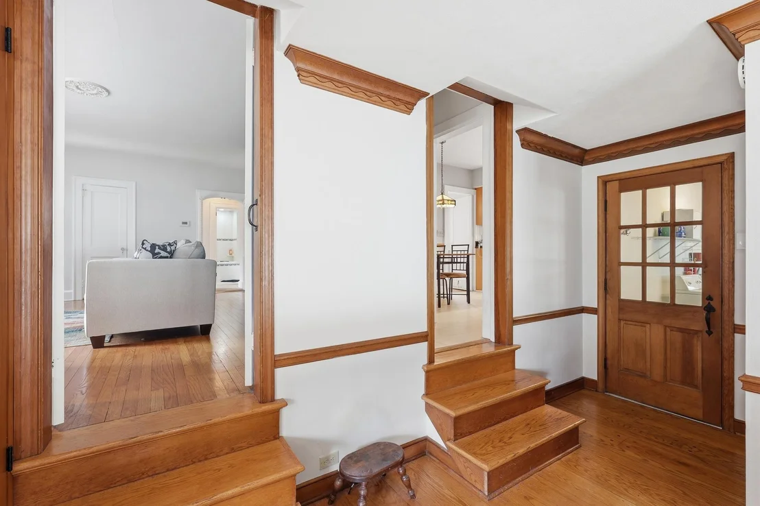Photo of 727 N GOVERNORS AVENUE