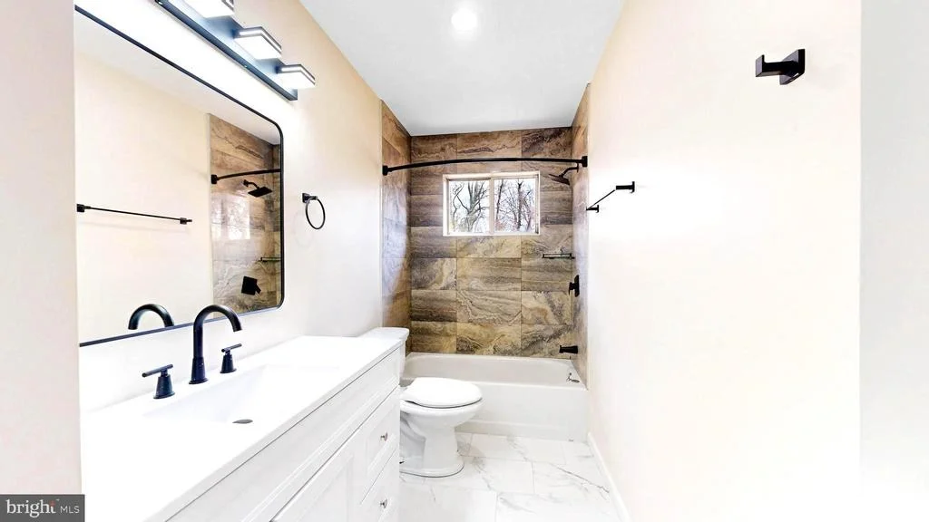 Photo of 1404 PINE GROVE ROAD