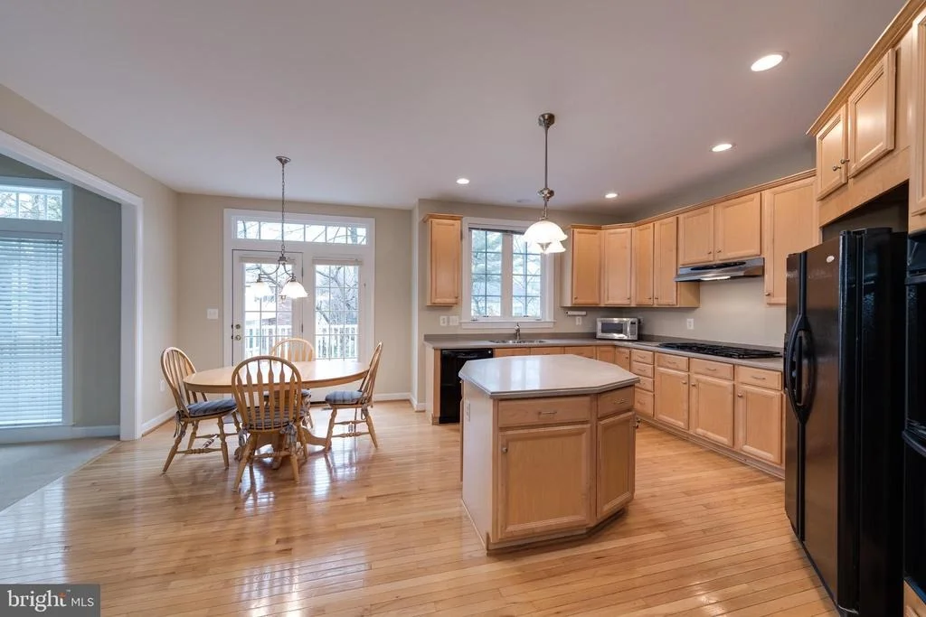 Photo of 3807 GLEN EAGLES DRIVE