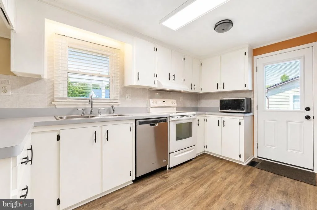 Photo of 15 WILLOW LANE