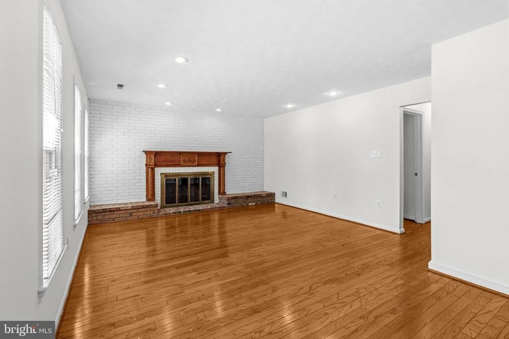 Photo of 9 DUVALL LANE