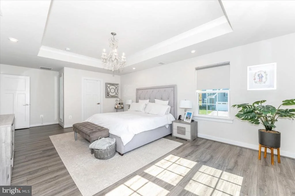 Photo of 76 VANCOUVER PLACE