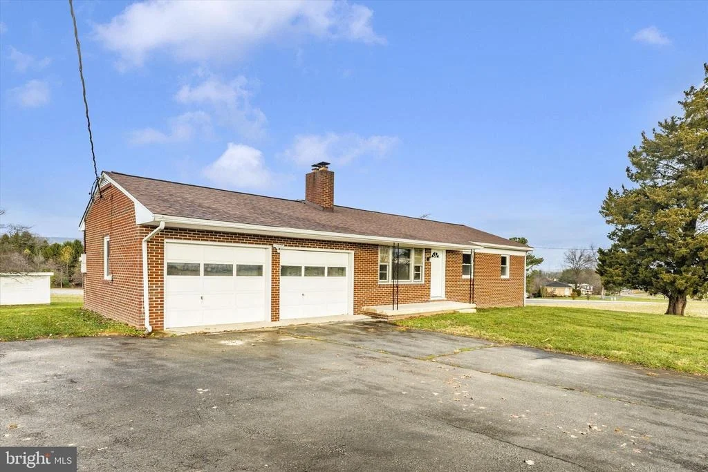 Photo of 6438 BROAD RUN ROAD