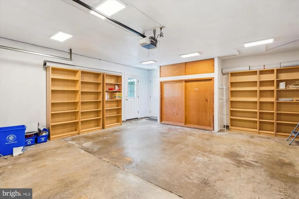 Photo of Unit 31B at 3702 MARBLE ARCH WAY