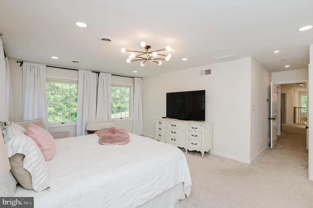Photo of 2056 CHAPEL ROAD