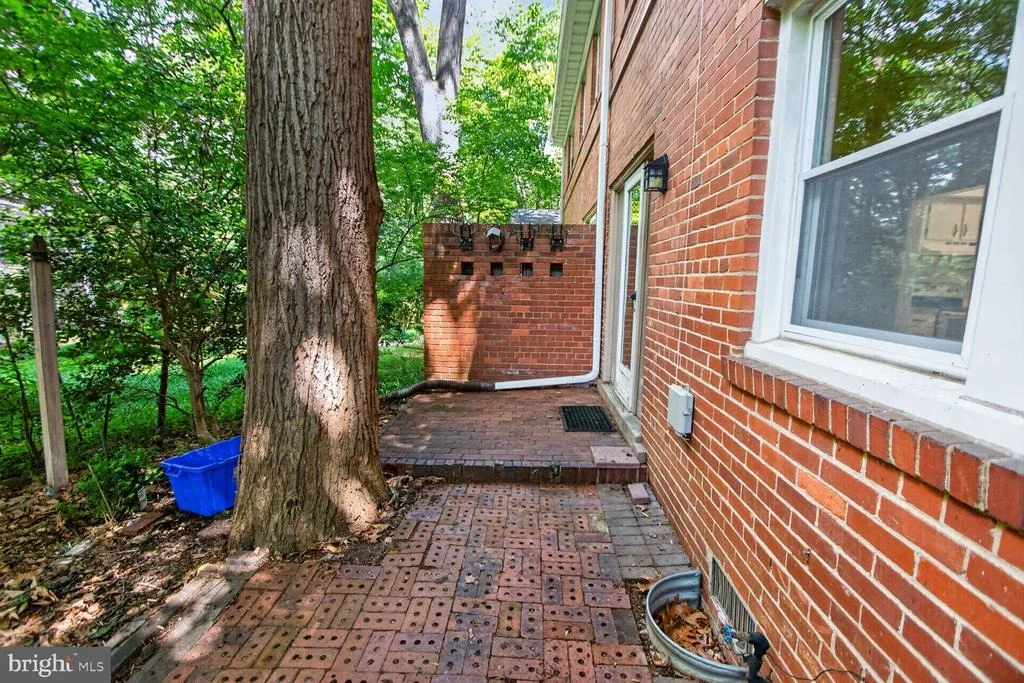 Photo of Unit 143 at 8640 GEREN ROAD