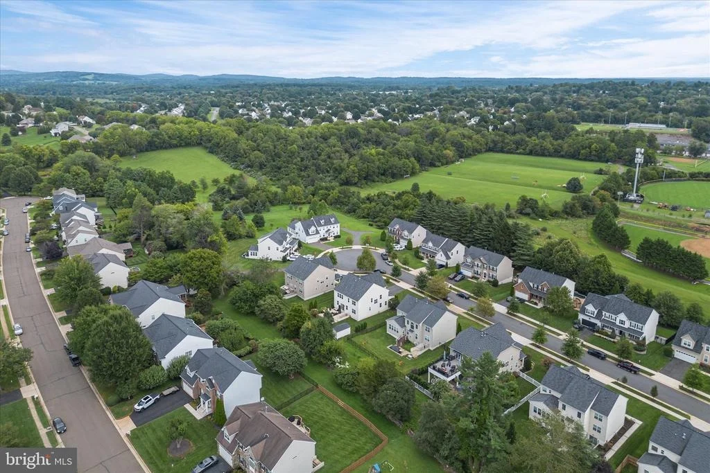 Photo of 9049 STONE CREST DRIVE