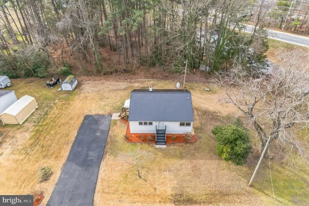 Photo of 565 TWIN COVE LANE