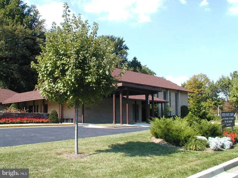 Photo of Unit 1215 at 15101 INTERLACHEN DRIVE